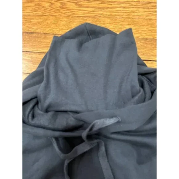 Old Navy Active Gray Pullover Hoodie Sweatshirt Size Medium Neck Warmer NWT - Picture 2 of 7